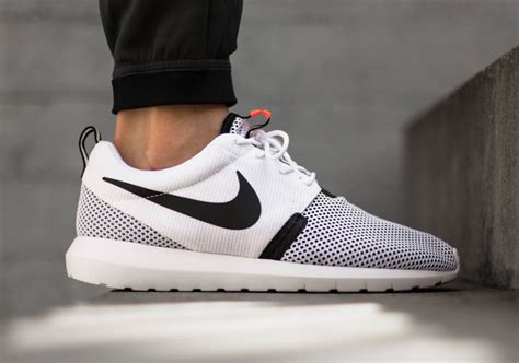 buy nike roshe run online.